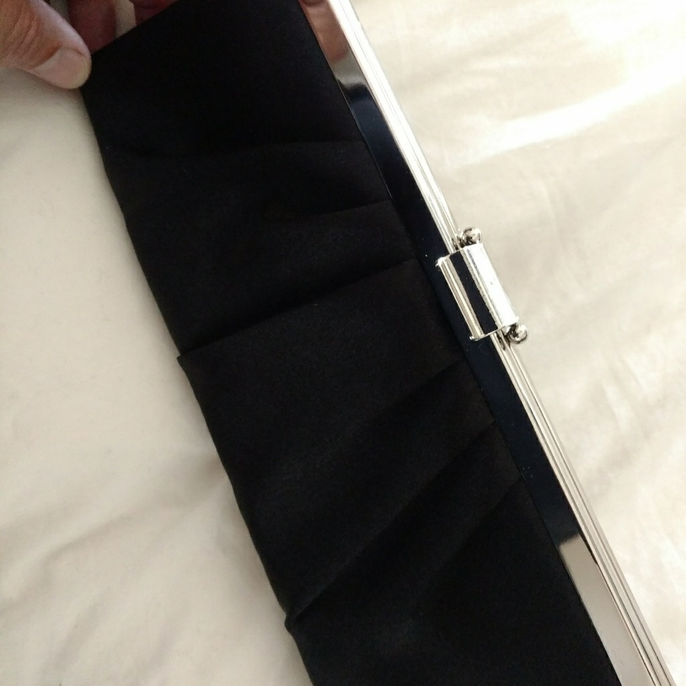 Jessica mcclintock clutch